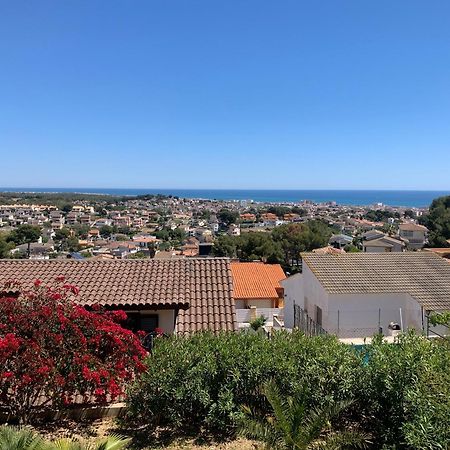 Precioso Apartamento Con Vista Al Mar Calafell Exteriör bild
