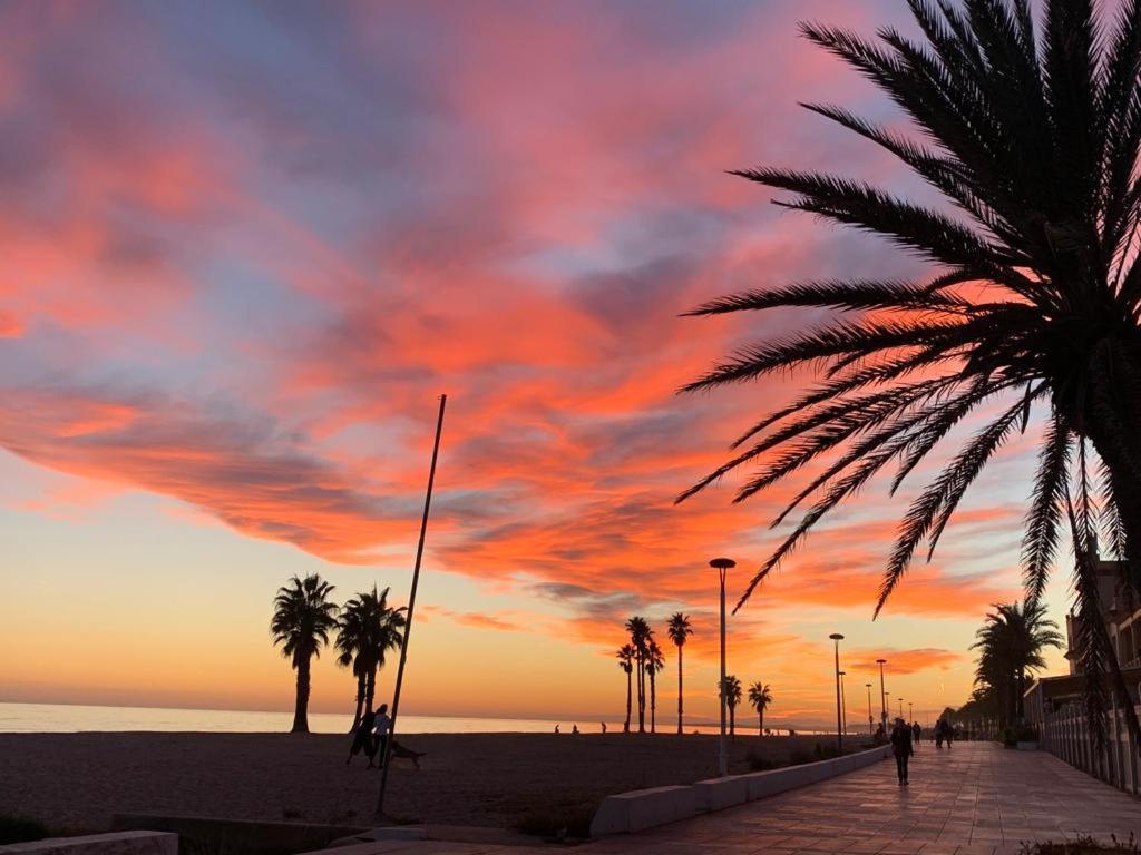 Precioso Apartamento Con Vista Al Mar Calafell Exteriör bild